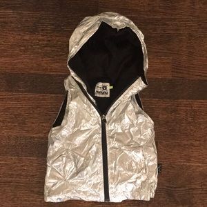 Nununu silver vest